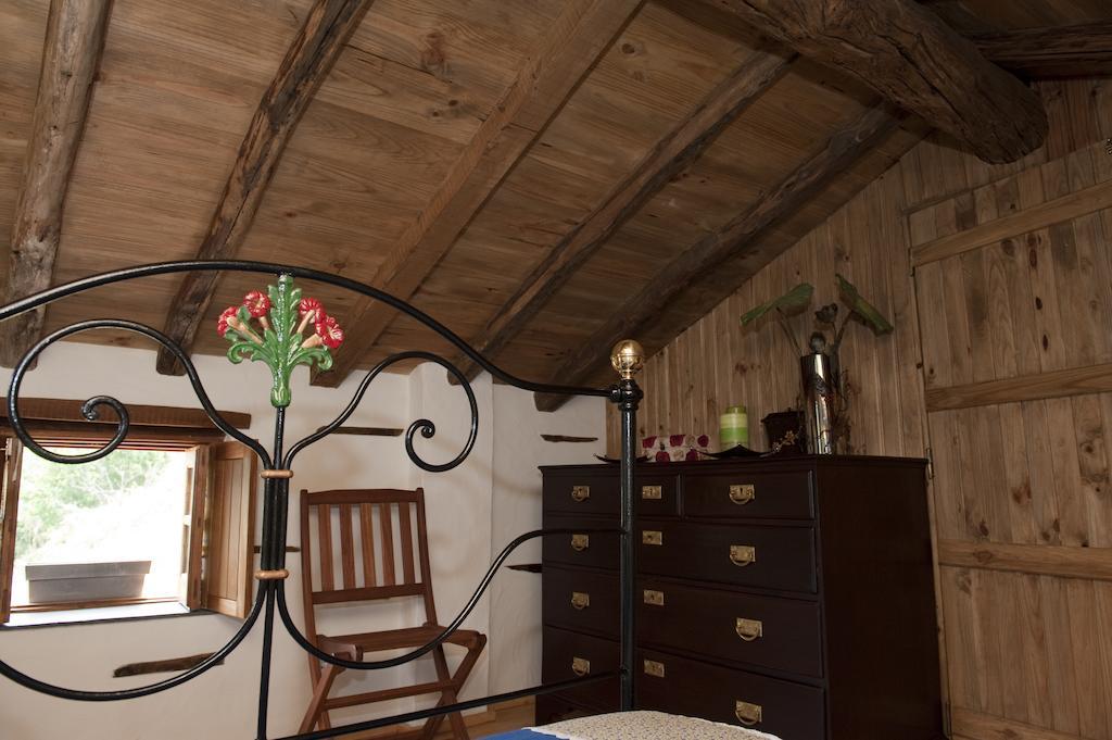 Talasnal Casa Da Urze Al Lousã Zimmer foto